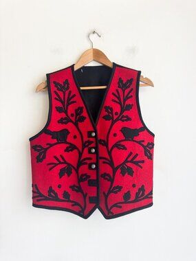 Midwest of Cannon Falls Red Black Wool Felt Flora Bird Folk Vest  M